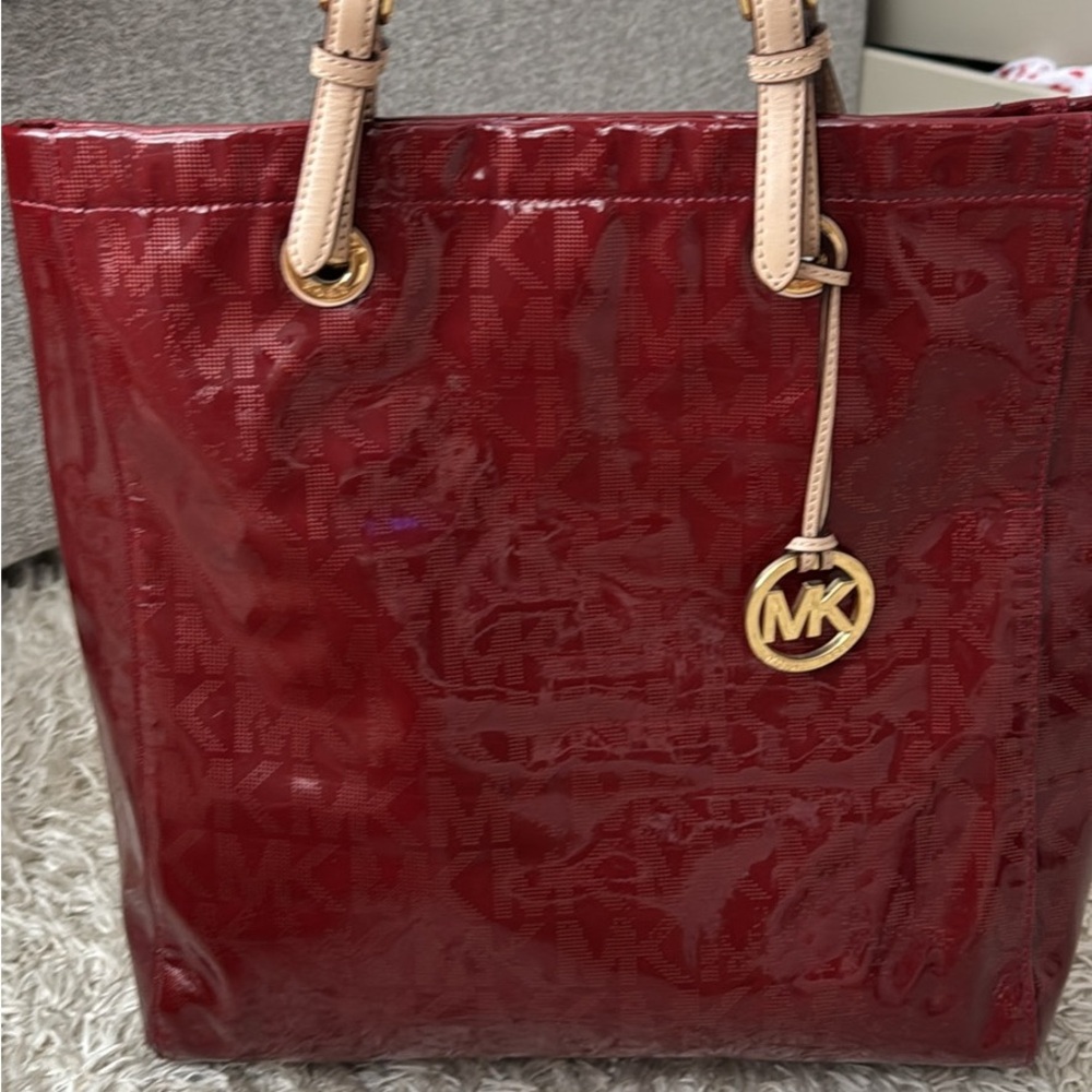 red michael kors purse